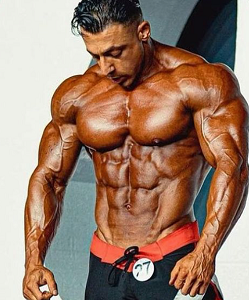 Oxandrolone-bodybuilder-anavar